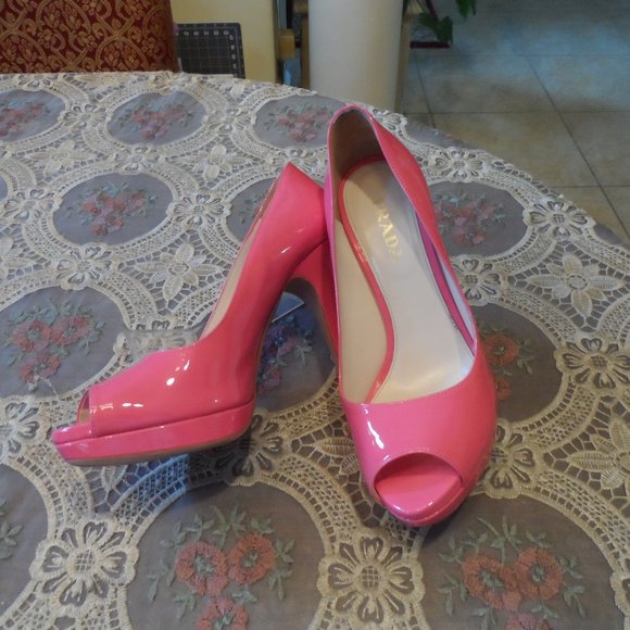 Prada Rose Pink Patent Leather Peep Toe Platform Heels Size 38B - Picture 3 of 16